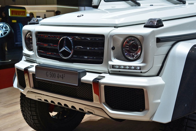 "Hàng khủng" Mercedes G500 4x4² gây ấn tượng tại Geneva - 3 Phương Hoa