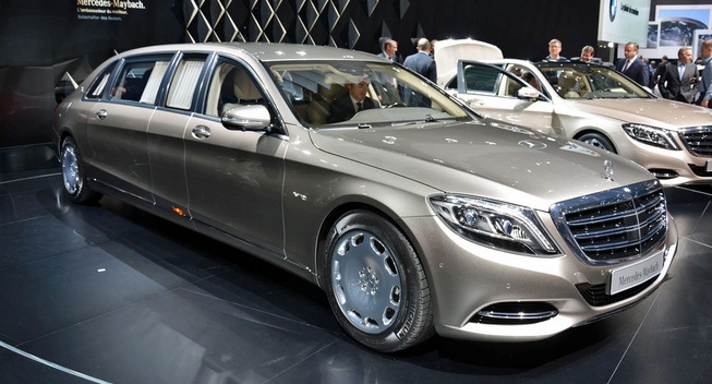 Mercedes trình làng xe đắt hơn Rolls-Royce - 2 Mercedes-Maybach
Pullman sẽ ra thị trường vào năm 2016.