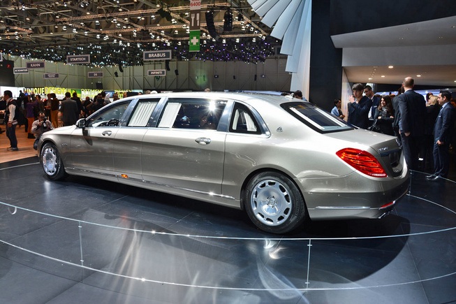 Mercedes trình làng xe đắt hơn Rolls-Royce - 6 Mercedes-Maybach
Pullman sẽ ra thị trường vào năm 2016.