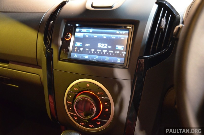 Isuzu D-Max có thêm phiên bản đặc biệt Diablo - 17 Nhật Minh