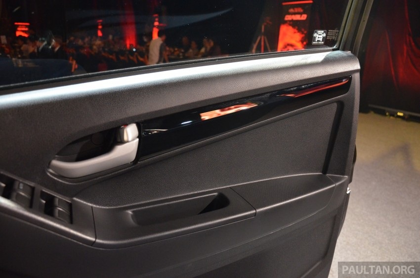 Isuzu D-Max có thêm phiên bản đặc biệt Diablo - 15 Nhật Minh