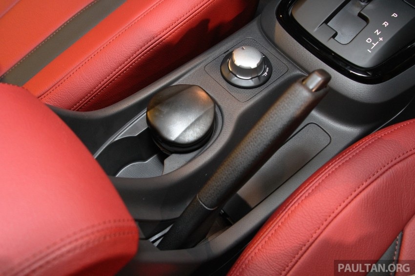 Isuzu D-Max có thêm phiên bản đặc biệt Diablo - 10 Nhật Minh