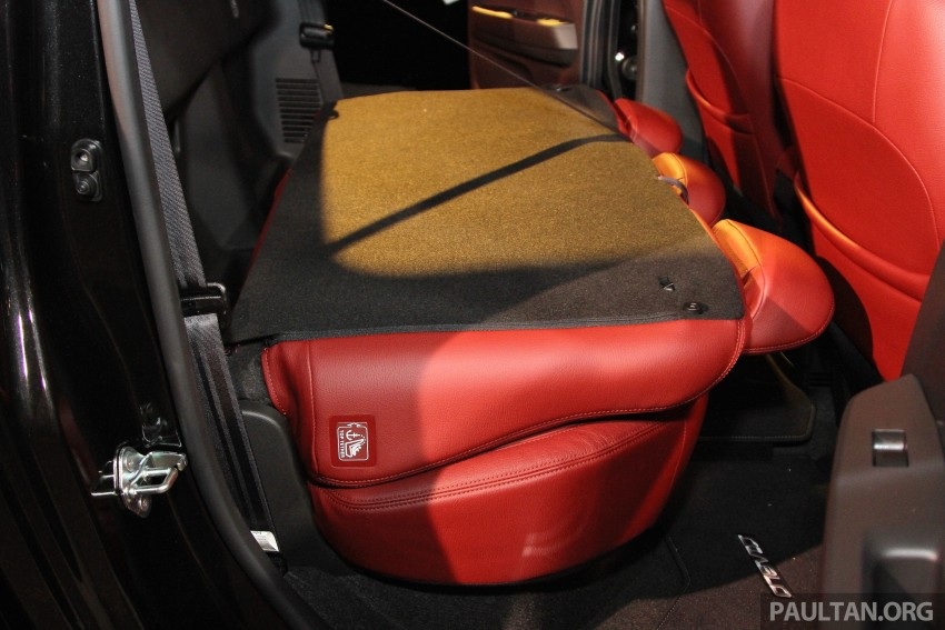 Isuzu D-Max có thêm phiên bản đặc biệt Diablo - 9 Nhật Minh