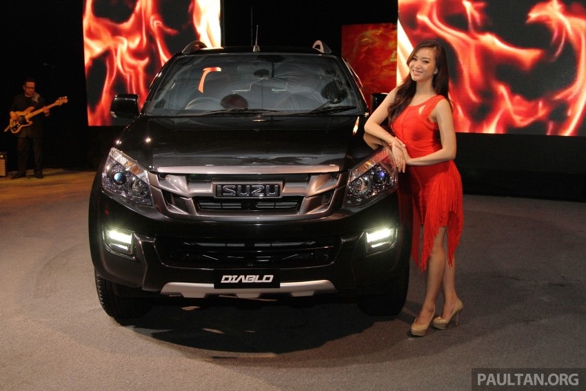 Isuzu D-Max có thêm phiên bản đặc biệt Diablo - 2 Nhật Minh