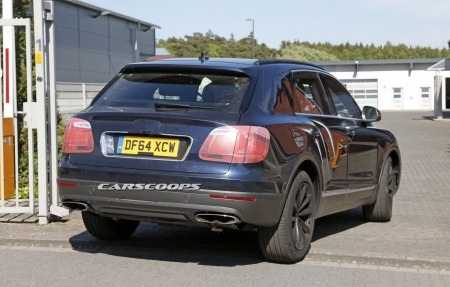 Bentley Bentayga tiếp tục xuất hiện trên đường thử
