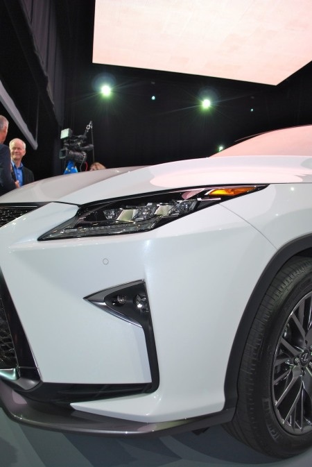 Xe RX 450h phiên bản 2016: