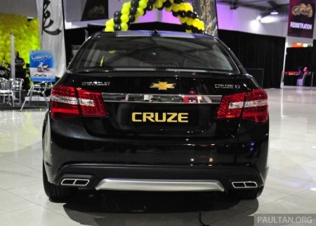 Cận cảnh Chevrolet Cruze phiên bản thể thao