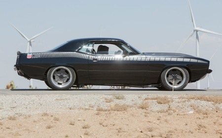 Cũng do nhân vật Letty Ortiz điều khiển, chiếc 1979 Plymouth
'Cuda xuất hiện lần đầu trong