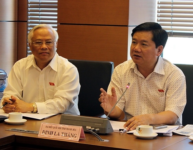 Bộ trưởng
Đinh La Thăng phát biểu tại phiên thảo luận tổ sáng 22/5.