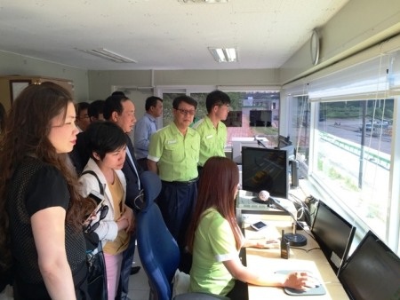 20 năm trước Hàn Quốc đã cấp bằng lái xe số tự động