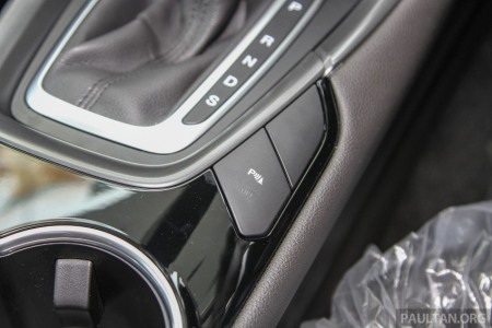 Hai cửa gió cho hàng ghế sau