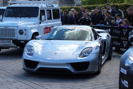 Thêm một chiếc Porsche 918 Spyder