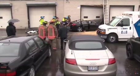 Tài xế là người duy nhất bị thương trong vụ tai nạn này,
đã được khẩn trương đưa vào bệnh viện.