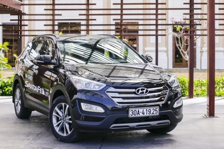 Hyundai Thành Công tổ chức lái thử xe SantaFe và Accent