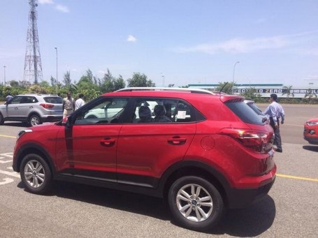 SUV mới của Hyundai lần đầu lộ diện