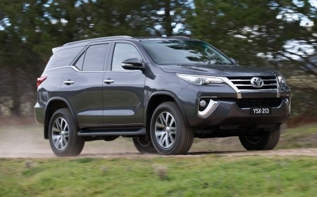 Toyota chính thức giới thiệu Fortuner thế hệ mới