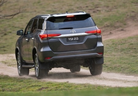 Toyota chính thức giới thiệu Fortuner thế hệ mới