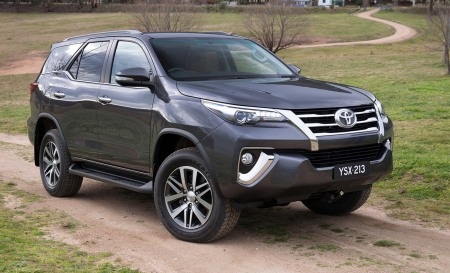 Toyota chính thức giới thiệu Fortuner thế hệ mới