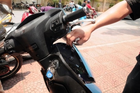 Vị trí lắp đặt IC thuận tiện dễ dàng bị kẻ gian lấy cắp