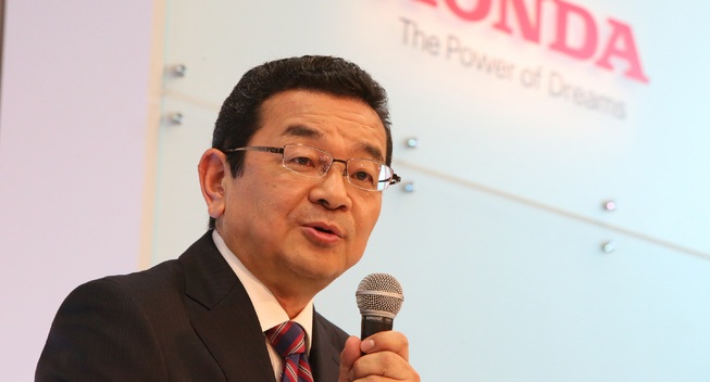 CEO của Honda không có ô tô riêng - 1 Ông Hachigo
vừa tiếp quản vị trí cựu chủ tịch kiêm CEO của Honda từ người tiền nhiệm Takanobu
Ito