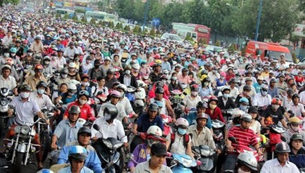 Chủ tịch HĐND Hà Nội ủng hộ bỏ phí đường bộ xe máy