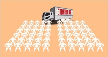 Với xe tải
Fighter 16 có thể chở được 66 võ sĩ sumo với trọng lượng 140kg/võ sĩ.