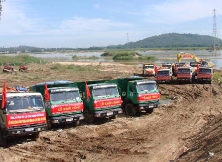 Dự án hàng trăm tỷ đồng vẫn nằm trên giấy sau khi khởi công rầm rộ.