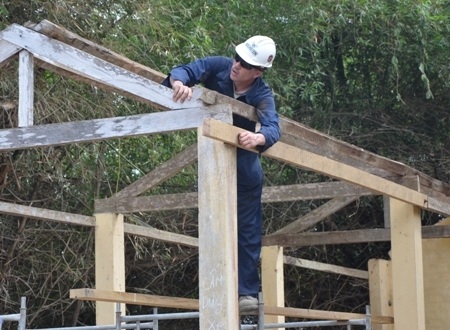 Không quân Mỹ - Thái Bình Dương hỗ trợ khám chữa bệnh, sửa trường học - 4 Normal