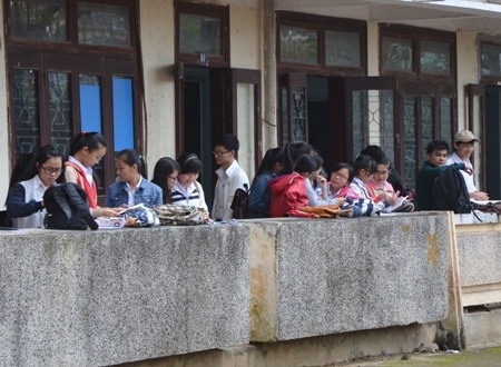 7 học sinh được miễn thi và xét công nhận tốt nghiệp THPT - 3 Học sinh trường THPT Lê Khiết sẵn sàng bước vào kỳ thi 2 trong 1 đầy gây cấn sắp tới.
