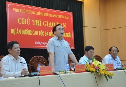Đường cao tốc Đà Nẵng - Quảng Ngãi: Chạy tiến độ trước mùa mưa lũ - 5 Phó Thủ tướng Hoàng Trung Hải chỉ đạo về dự án đường cao tốc Đà Nẵng - Quảng Ngãi.