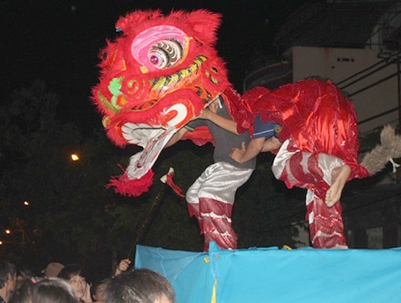 Chị Hằng, chú Cuội “đi vắng” trong đêm Trung thu - 15 Chị Hằng, chú Cuội “đi vắng” trong đêm Trung thu - 15