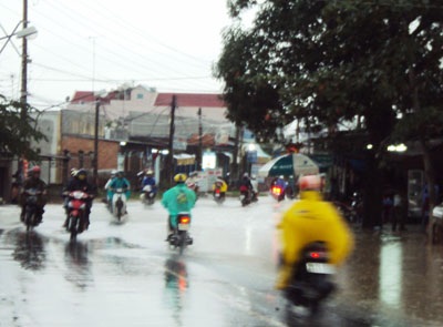 Không khí lạnh tràn về miền Bắc, thời tiết Nam bộ chuyển xấu - 1