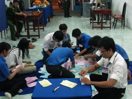 Hơn 97% cử tri cả nước đã đi bầu cử - 8 Hơn 97% cử tri cả nước đã đi bầu cử - 8