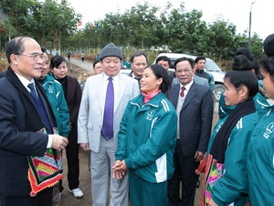 Chủ tịch Quốc hội chúc Tết tại Thủy điện Sơn La - 1