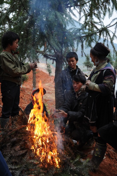 Những đốm lửa hồng trên vùng cao Sa Pa ngày rét đậm - 7