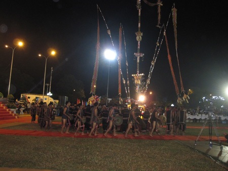 Cả nước hân hoan gõ cửa mùa xuân mới - 13