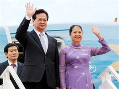 Thủ tướng gặp gỡ song phương với ông Hun Sen - 1 Thủ tướng gặp gỡ song phương với ông Hun Sen