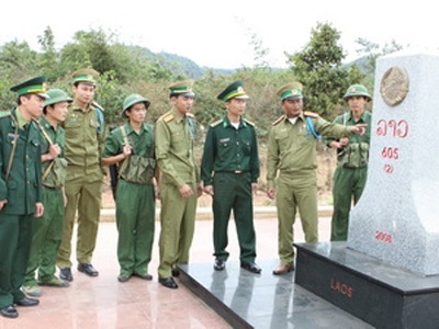 Năm 2012 sẽ hoàn thành cắm mốc biên giới Việt Nam - Lào  - 1