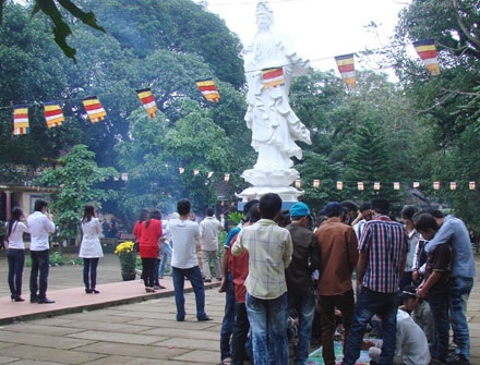 Nô nức đi hái lộc đầu năm - 3