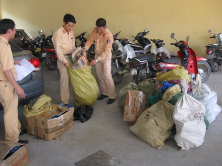 Đường dây vận chuyển động vật hoang dã bị CSGT phát hiện - 2 Đường dây vận chuyển động vật hoang dã bị CSGT phát hiện