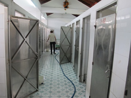 Công nhân đẻ con vứt vào nhà vệ sinh - 1 Công nhân đẻ con vứt vào nhà vệ sinh - 1