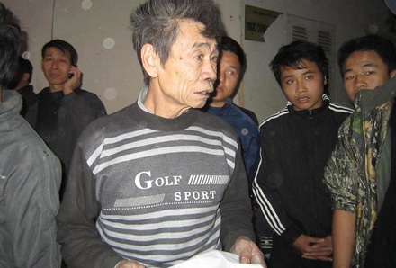 Toàn cảnh giải cứu nạn nhân kẹt trong đám cháy cao ốc EVN - 11 Toàn cảnh giải cứu nạn nhân kẹt trong đám cháy cao ốc EVN - 11