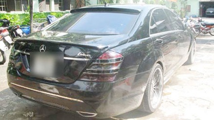 Trộm xe bạc tỉ theo đơn đặt hàng