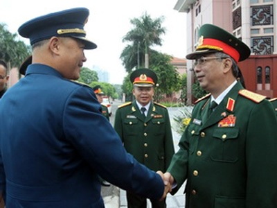 Việt Nam - Trung Quốc đối thoại chiến lược quốc phòng  - 1 Thượng tướng Nguyễn Chí Vịnh, đón Thượng tướng Mã Hiểu Thiên