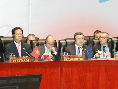 "Duy trì hòa bình, ổn định là quan tâm hàng đầu" - 1 Thủ tướng Nguyễn Tấn Dũng dự Phiên họp toàn thể thứ nhất của ASEM 9.