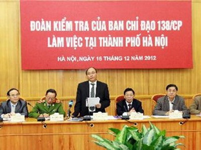 "Cần đề cao cảnh giác, tăng cường trấn áp tội phạm" - 1 Phó Thủ tướng Nguyễn Xuân Phúc phát biểu tại buổi làm việc.