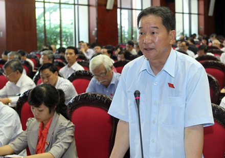 Chống tham nhũng: Chưa bắt được “con cọp cắp con heo” - 1 Đại biểu Nguyễn Bá Thuyền: Cần xây dựng lực lượng điều tra chống tham nhũng độc lập