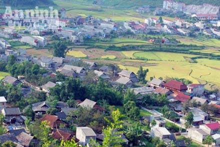 Giải cứu thành công 3 trẻ em bị bán ra nước ngoài - 1 Trung tâm huyện Quản Bạ