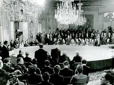 Hiệp định Paris - Dấu son của ngành ngoại giao VN - 1 Quang cảnh Hội nghị Paris về chấm dứt chiến tranh ở Việt Nam