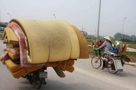 “1001” kiểu vi phạm giao thông - 3 Theo